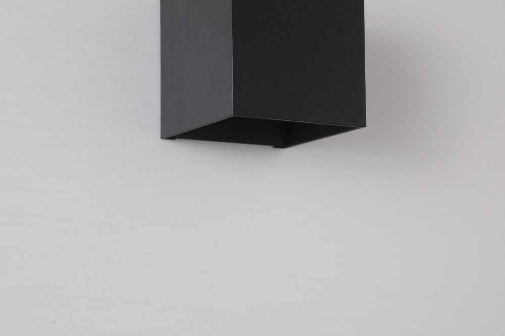 Opbouwspot Newton up & down zwart Searchlight 5053423285207