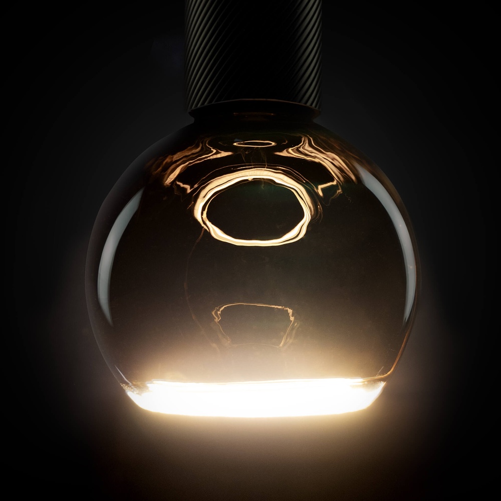 Segula Design lichtbronFloating zwart - 4W - E27 - 240lm - 2200K - Ø 12,5cm - SG-55580