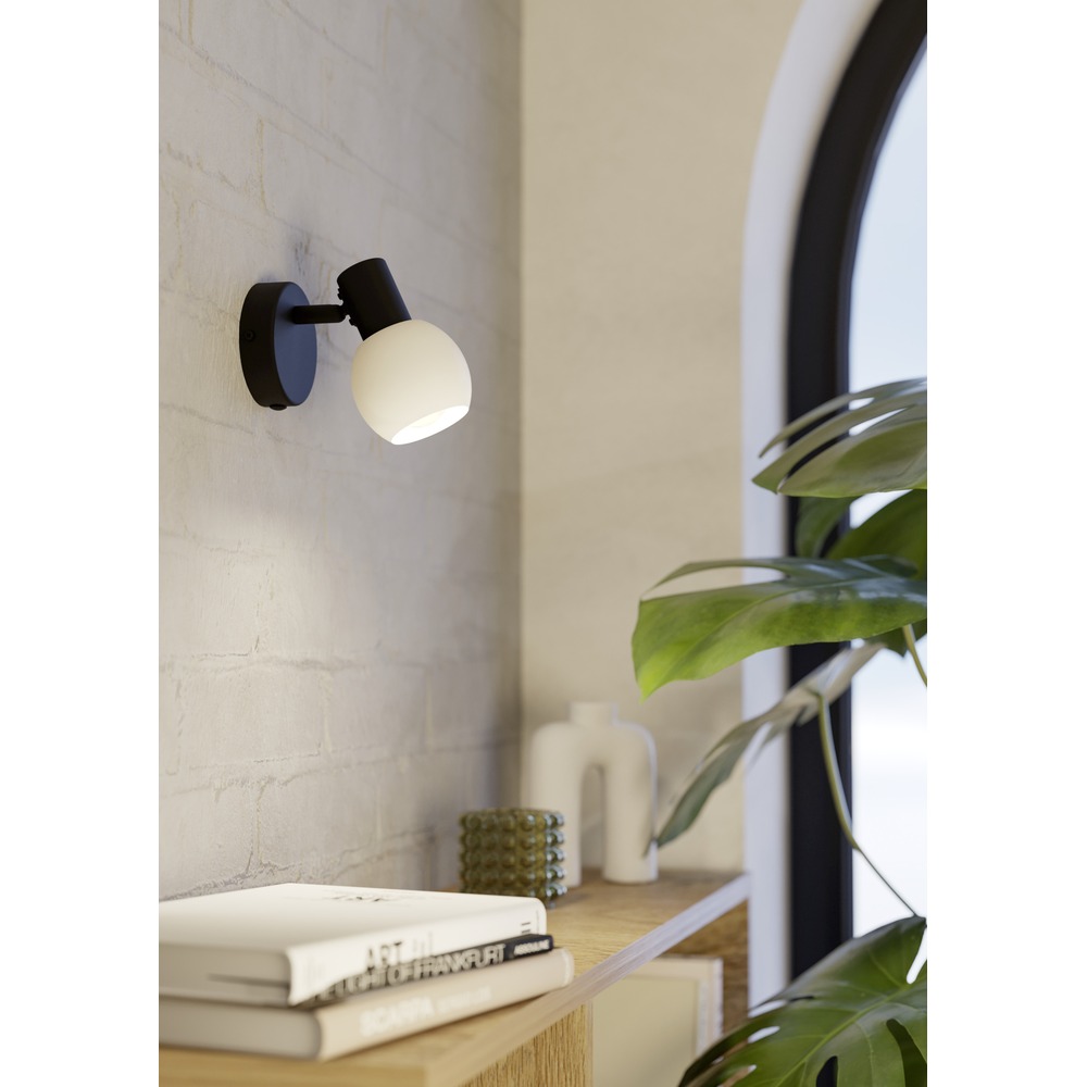 Wandlamp Castellazo zwart met wit glas Eglo 9008606392124
