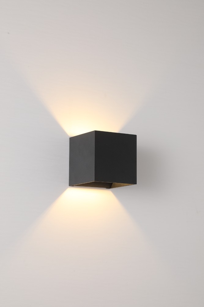 Opbouwspot Newton up & down zwart