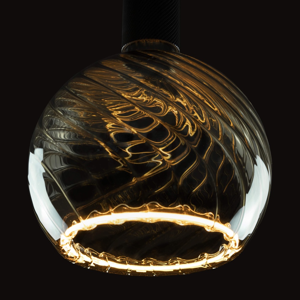 Segula Design lichtbronFloating smoke twist - 6W - E27 - 300lm - 1900K - Ø 20cm - SG-55071