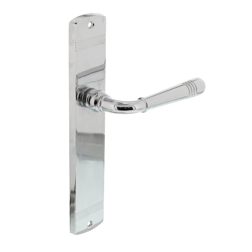 Intersteel Klassieke deurklinkHelena op schild chroom - 0016.170511