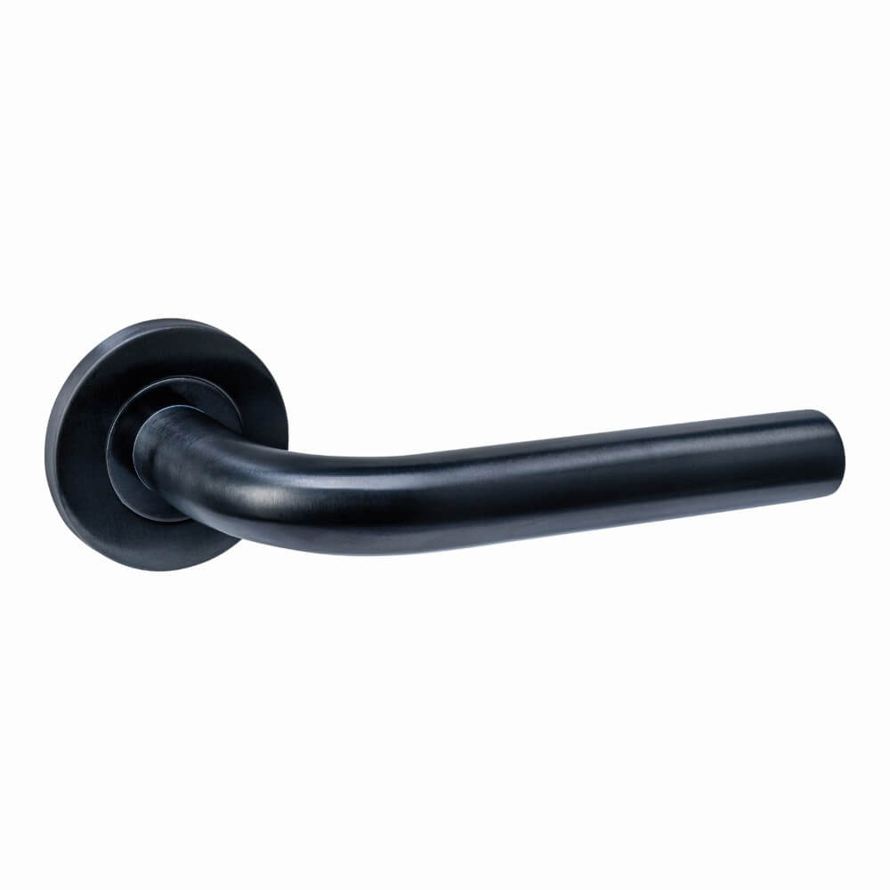 Intersteel DeurklinkQ 02 op rond rozet zwart - 1323.102202