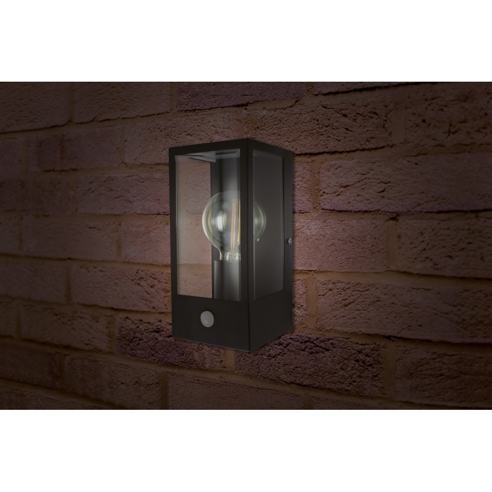 Lyora Zwarte buitenlampPrato E27 - glas - met bewegingssensor - ILDEA037