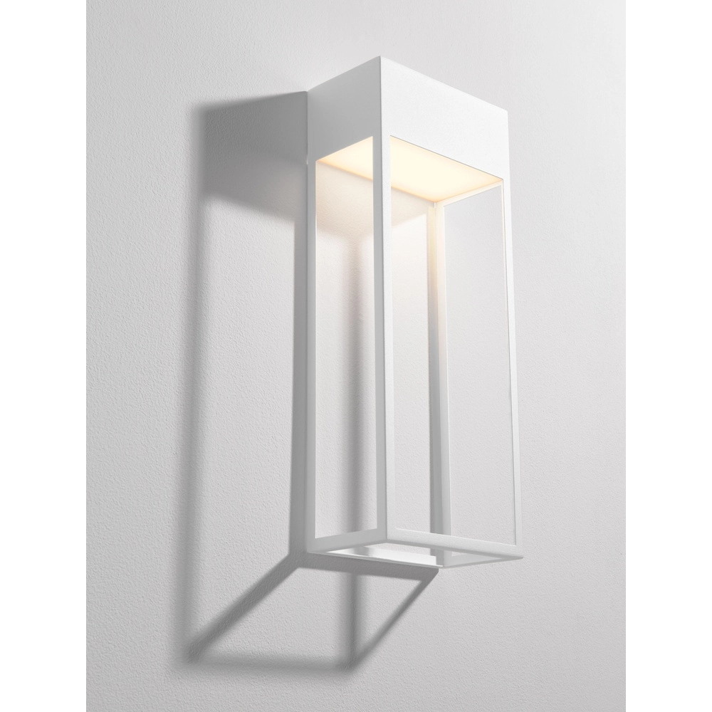 Strakke wandlamp Moby wit Lyora 5212017464958