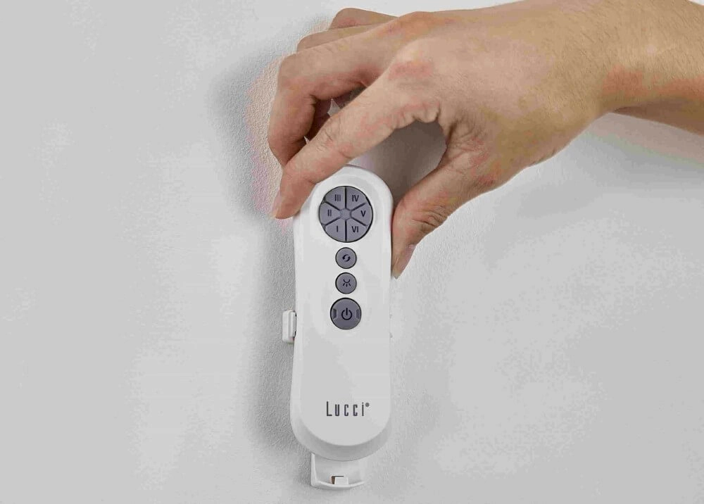 Plafondventilator zwart met lamp Whitehaven Ø 143cm IP55 Beacon 9333509136477