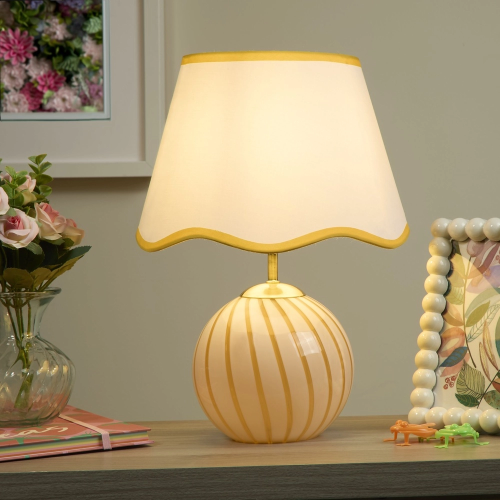 Leuk tafellampje Celine geel Searchlight 5053423305967
