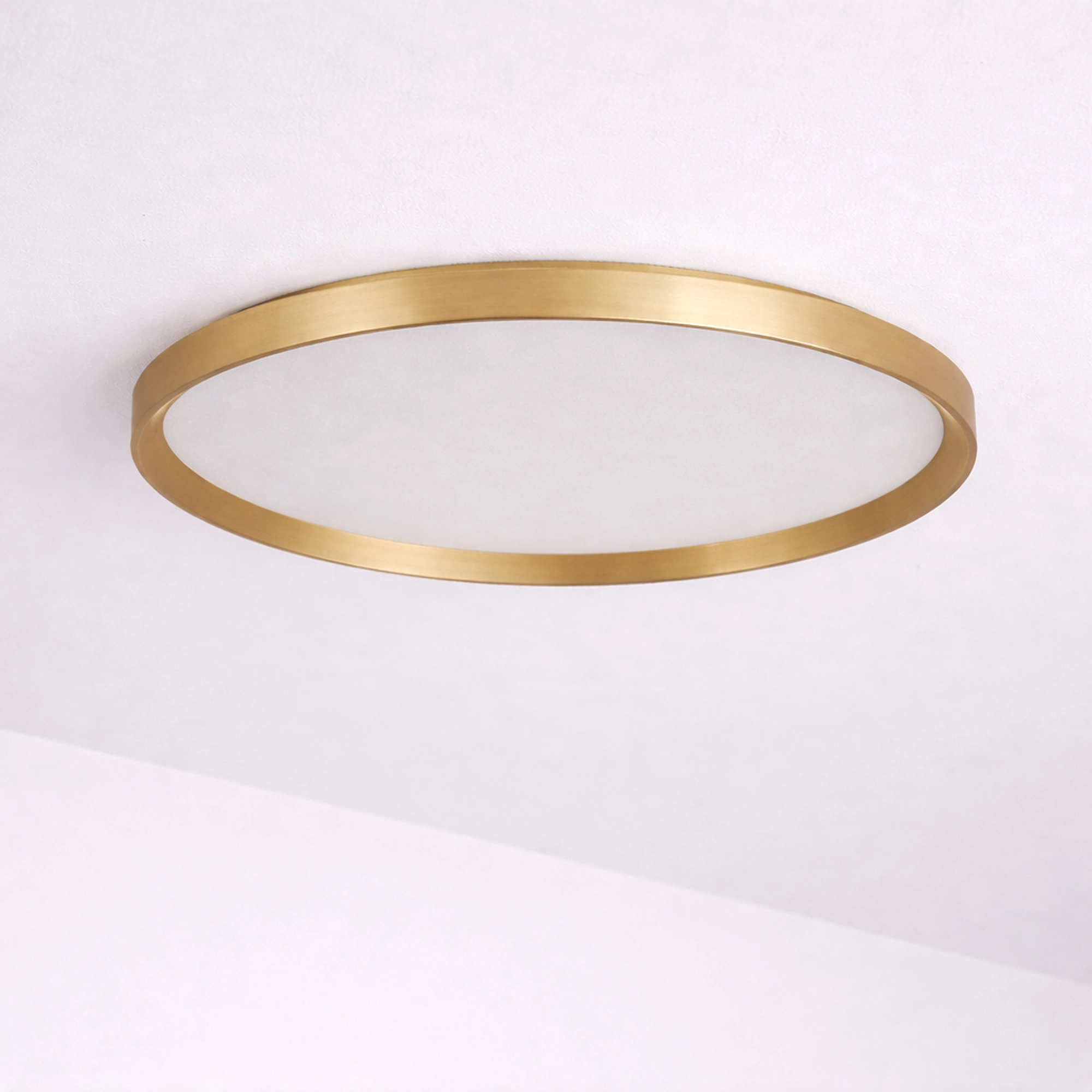 Strakke plafonniere Prisma goud Ø 35cm Lyora 5053423315256