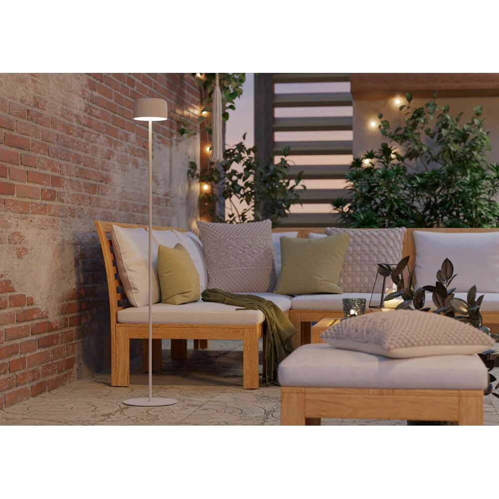 Strakke terraslamp Roccanova solar wit met usb Eglo 9008606355082