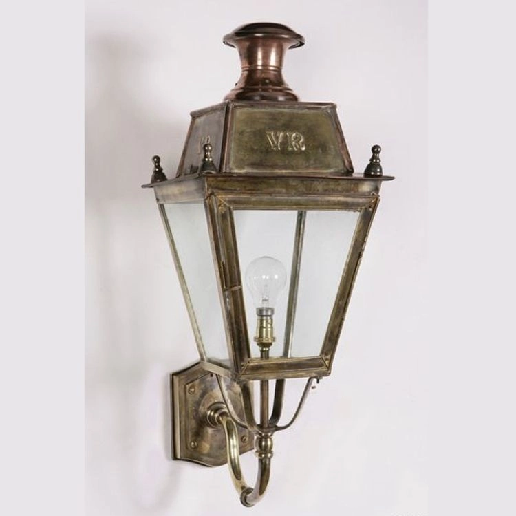 Landelijk buitenlamp Balmoral handgemaakt 72cm - antiek koper (ANT) Limehouse 8716803506640