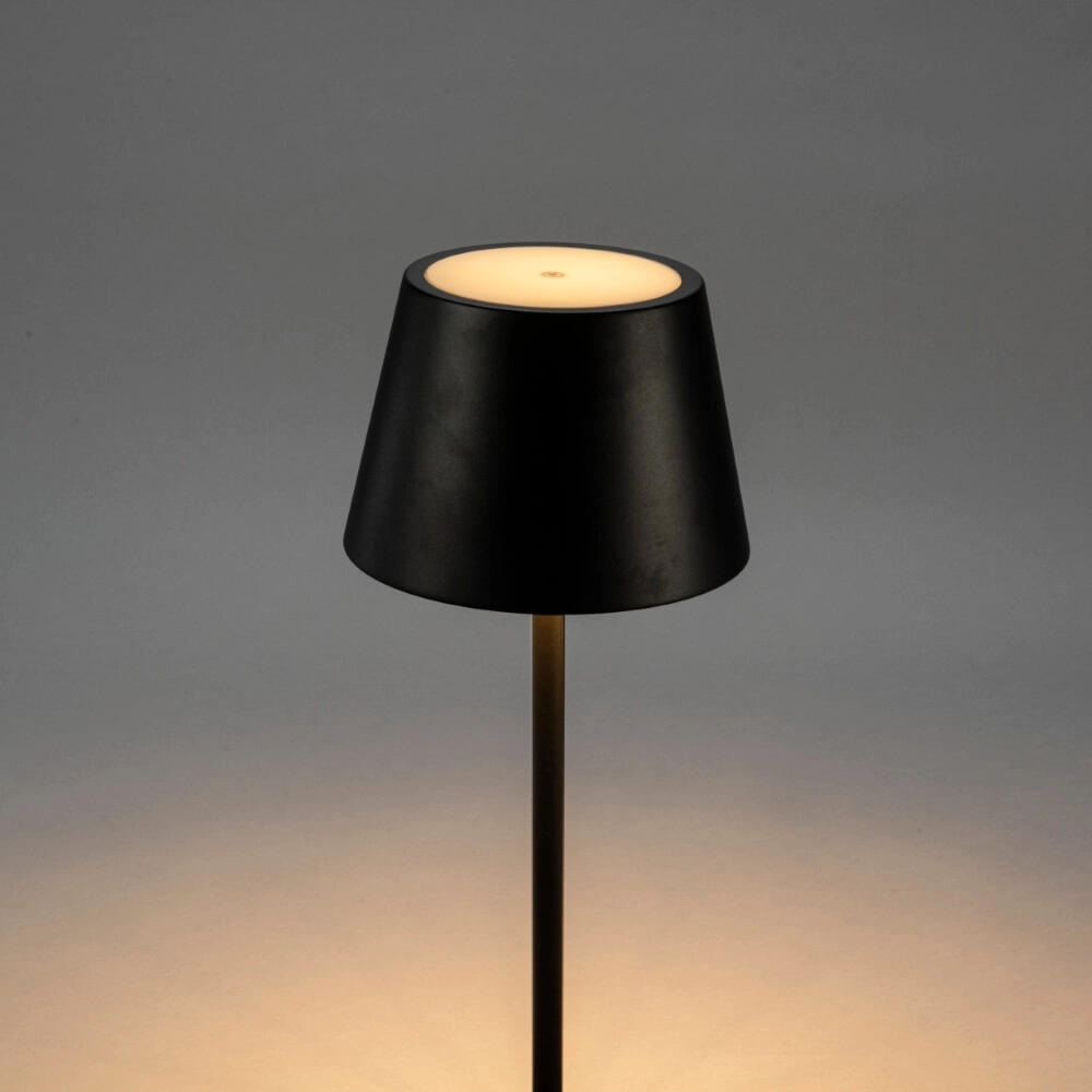 Oplaadbare vloerlamp Pomezia Medium zwart KonstSmide 7318307841756