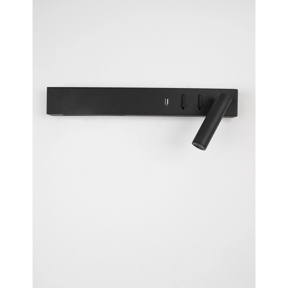 Bedlampje Vida rechts zwart met usb Lyora 5212017427854