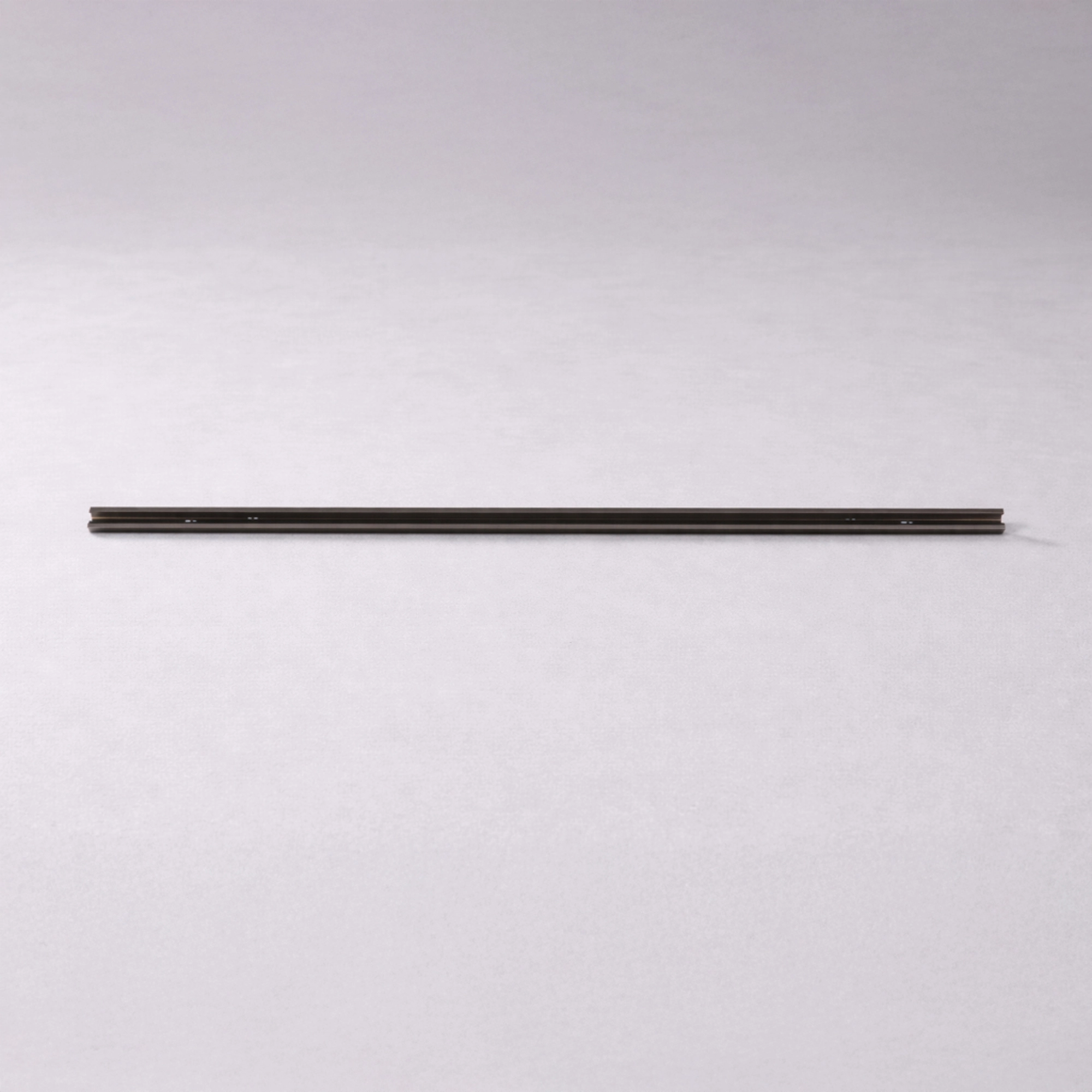 2 meter rail TraQ brons