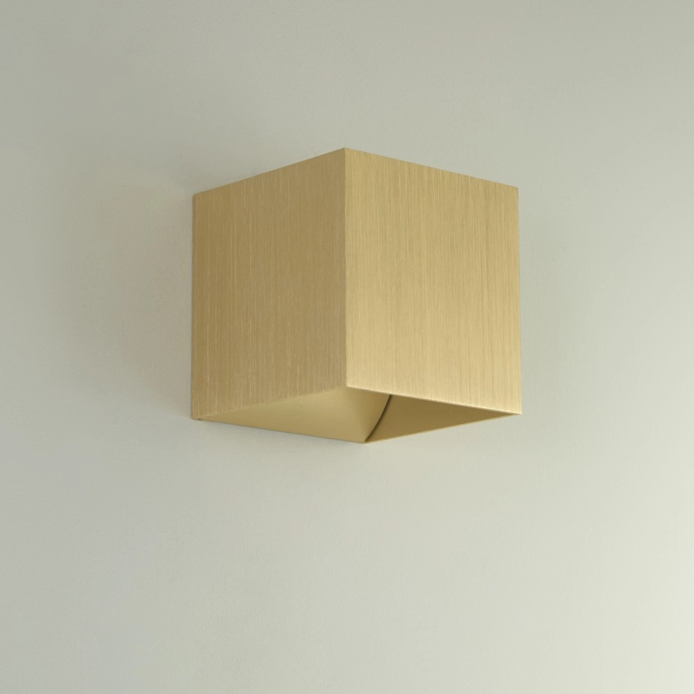 Opbouwspot Newton up & down goud Searchlight 5053423285054