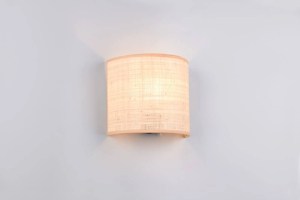 Crème wandlamp Aimee met schakelaar Trio 4017807637328