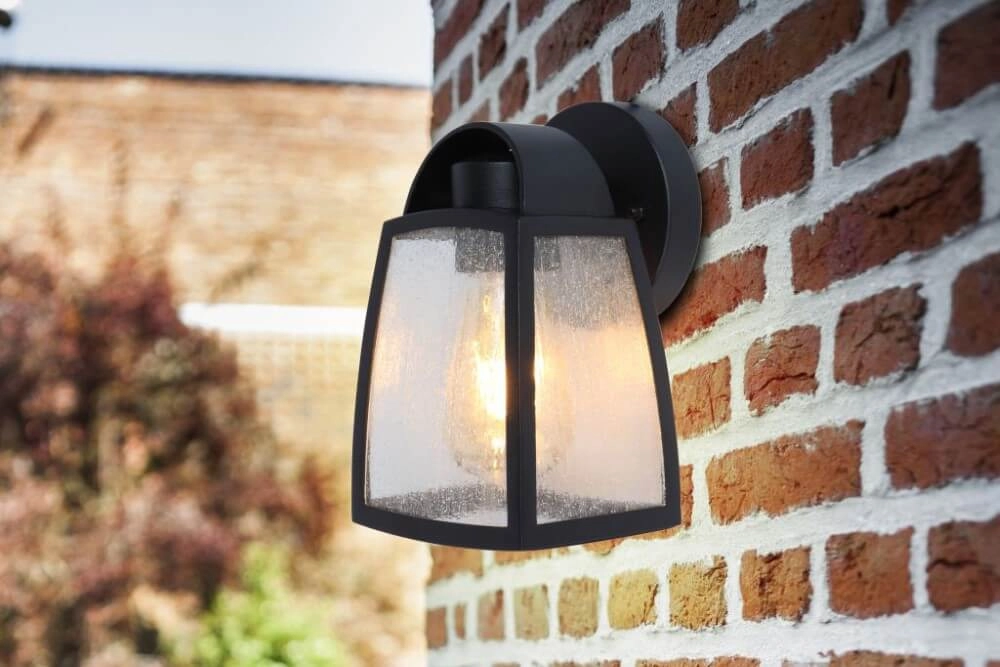 Wandlamp Kelsey zwart met glasstructuur Lutec 6939412047607