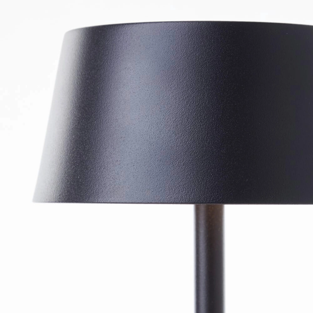 Zwarte design tafellamp Picco op batterij Brilliant 4004353437717