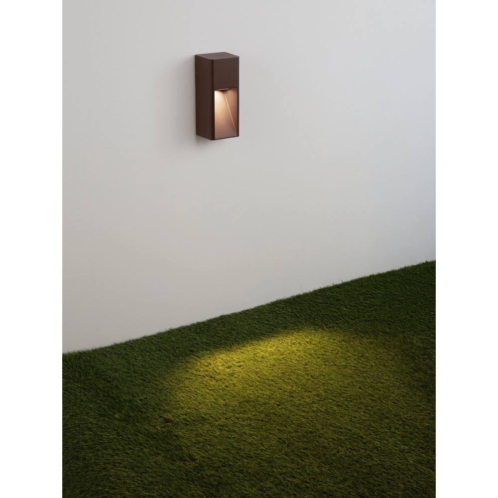Strakke wandlamp Mazu roestbruin