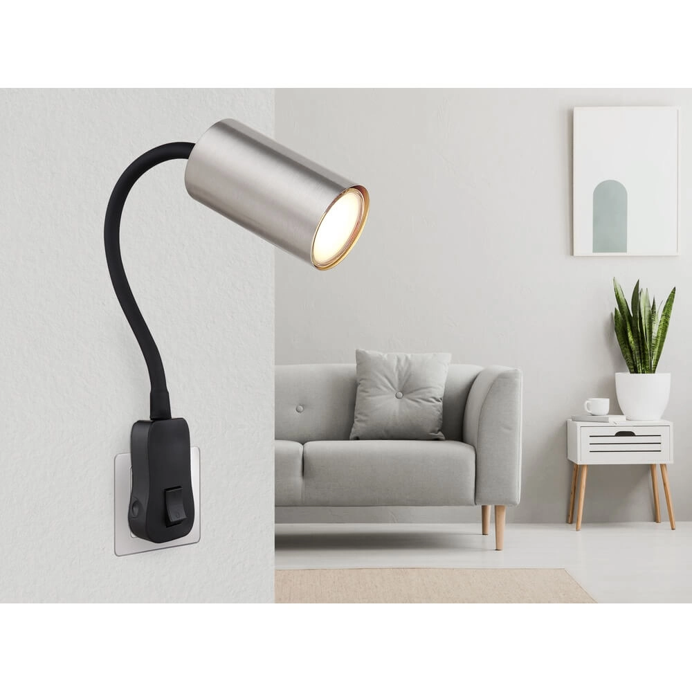 Zwarte lamp Robby stopcontact met nikkel Globo 9007371439928