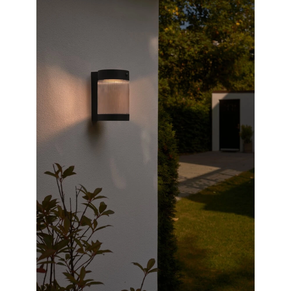 Wandlamp Coupar zwart solar Nordlux 5704924023439