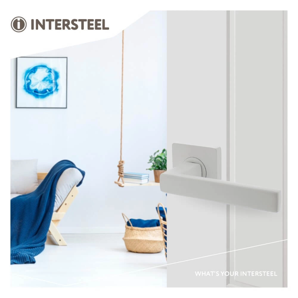 Moderne deurklink Hera wit Intersteel 8714186494035