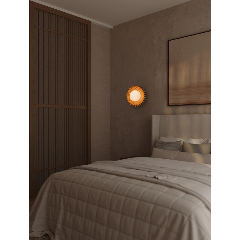 Wandlamp Petel karamel bruin met wit glas Lyora 5212017483973