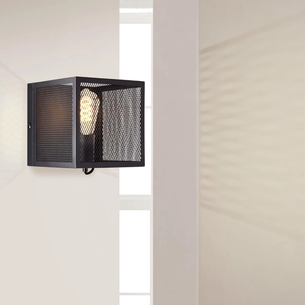 Vierkante muurlamp Maze zwart Brilliant 4004353409493