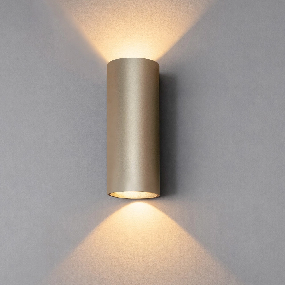 Strakke wandspot Brody 2 dim to warm champagne