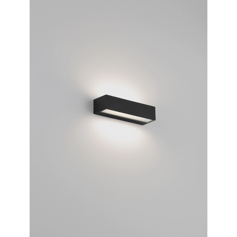 Strakke wandlamp Lane zwart 22cm - 21W Lyora 5212017496737