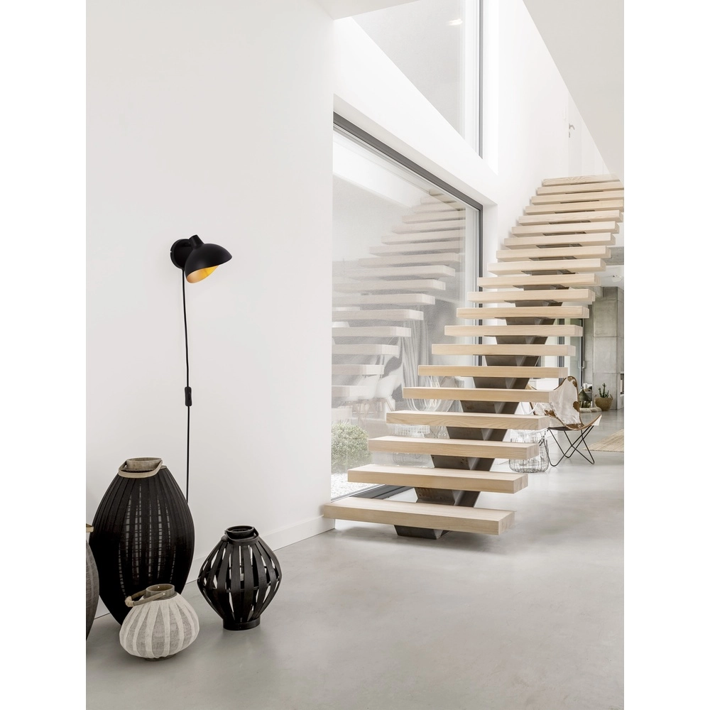 Wandlamp Geti zwart met gouden binnenkant Lyora 5212017436382
