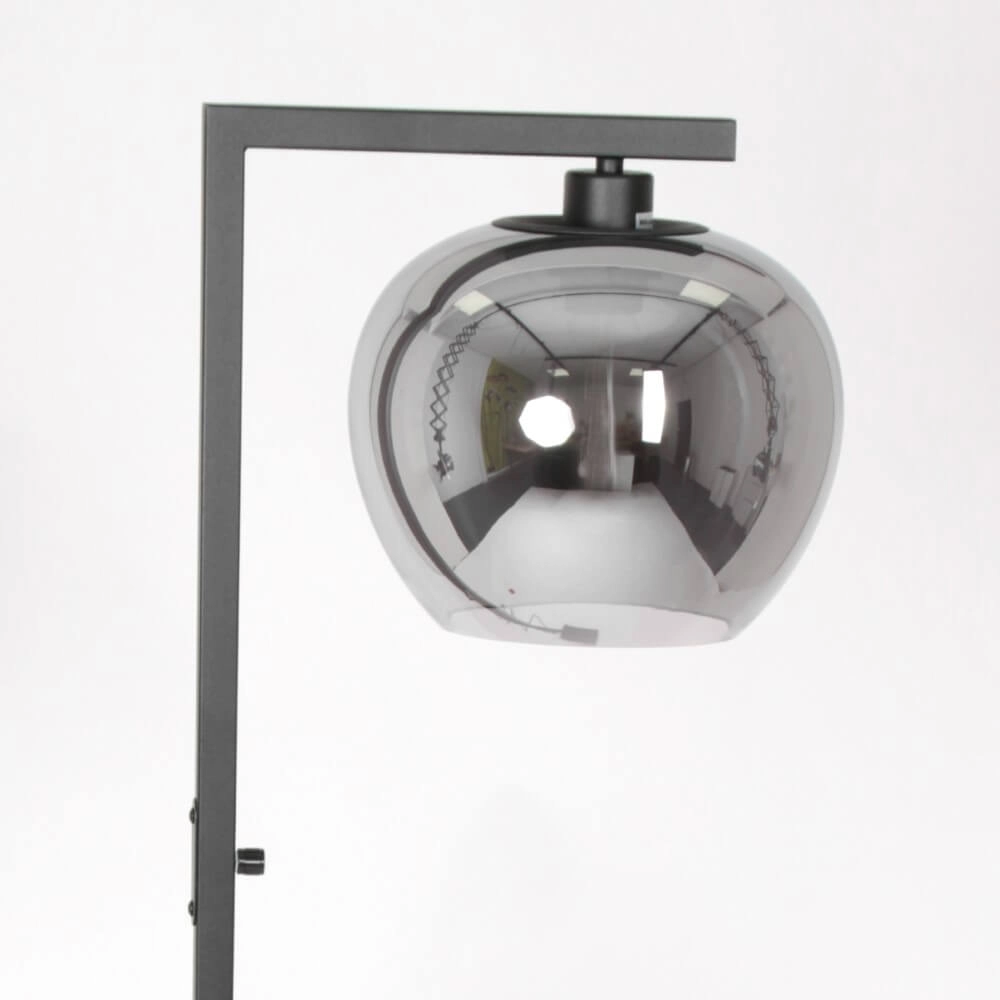 Zwarte vloerlamp Stang met rookglas Steinhauer 8712746167696
