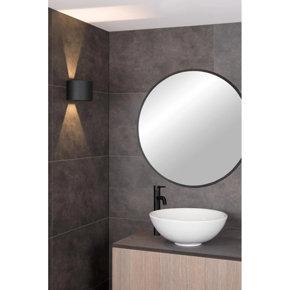 Vierkante wandspot Axi 2 x 3,5W IP54 zwart Lucide 5411212690029