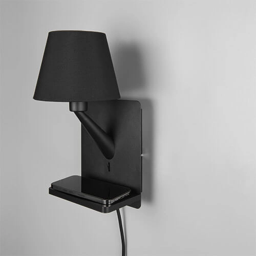 Strak nachtlampje Comfort zwart - met usb Trio 4017807614763