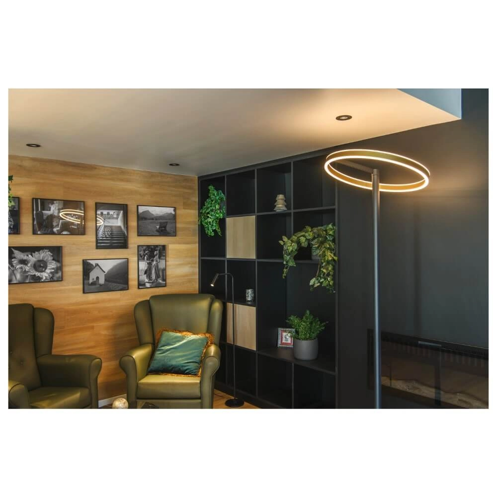 Zwart met gouden design vloerlamp One Straight SLV 4024163265539