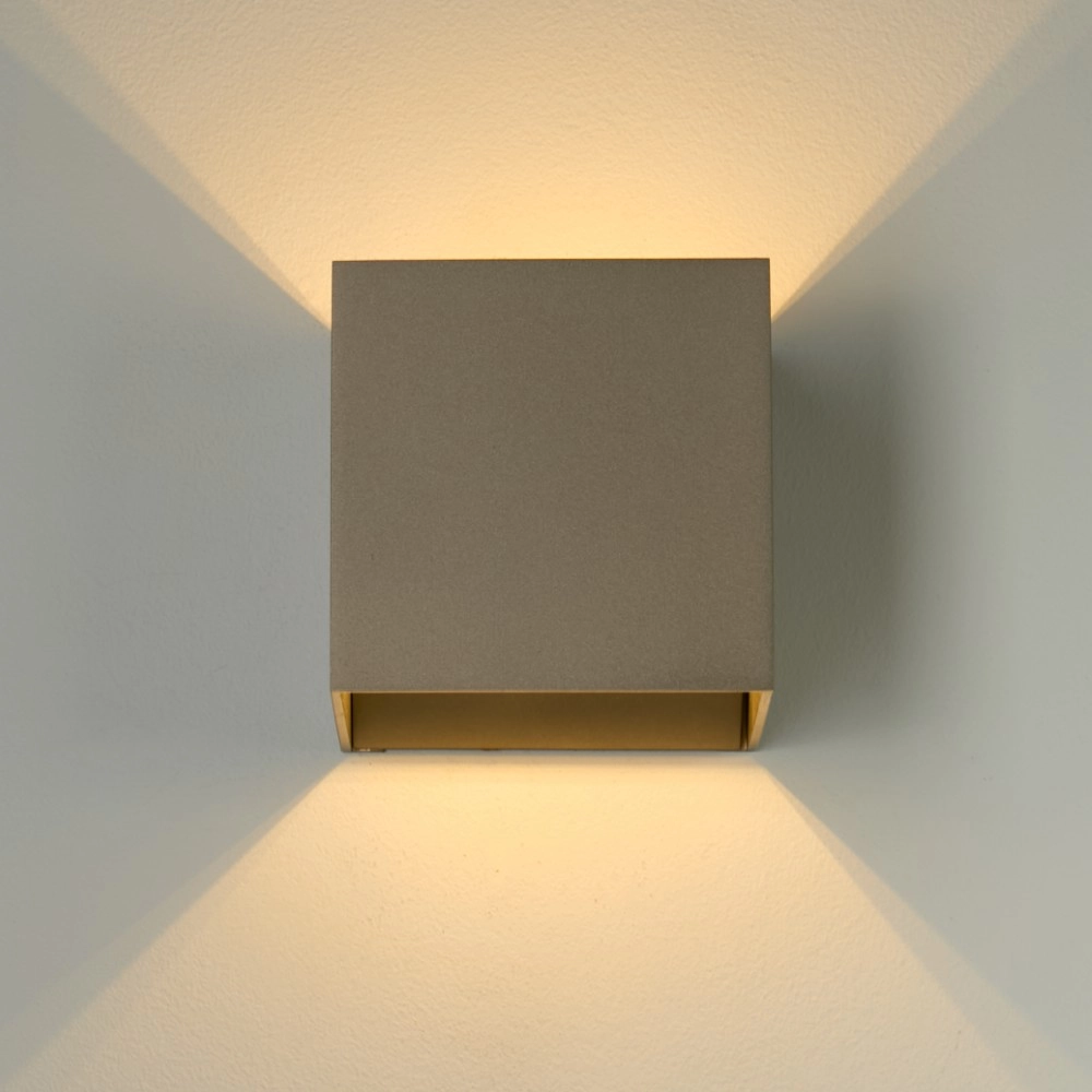 Opbouwspot Newton up & down bruin Searchlight 5053423285214