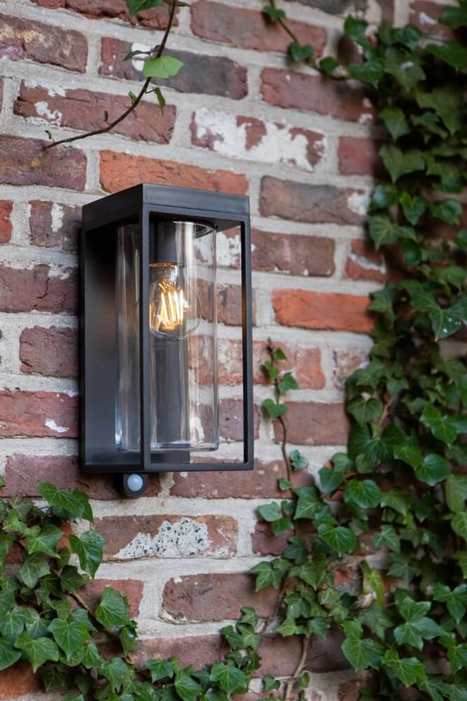 Wandlamp Flair zwart solar Lutec 6939412013886