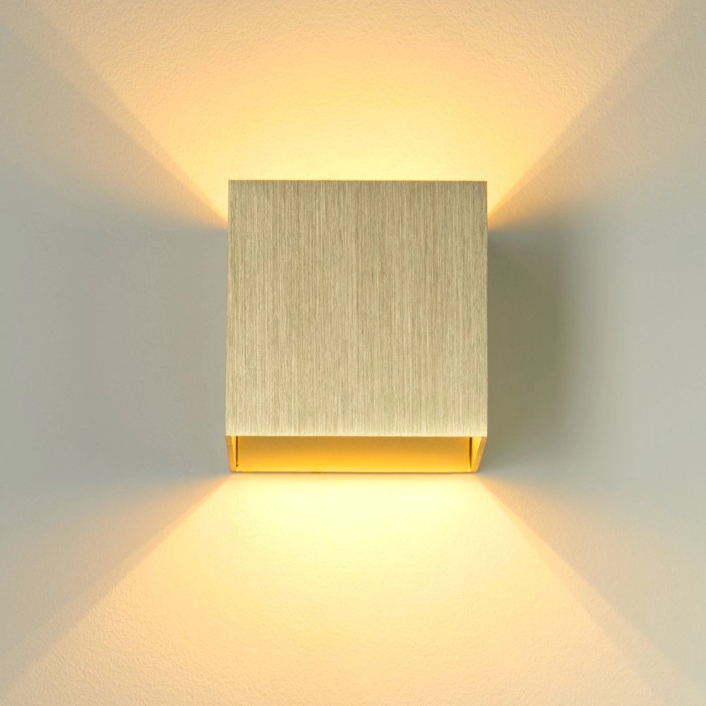 Opbouwspot Newton up & down goud Searchlight 5053423285054