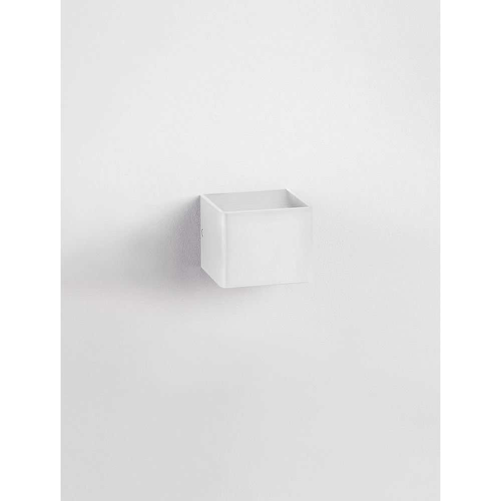Wandspot Epic vierkant wit Wandspot Epic vierkant wit