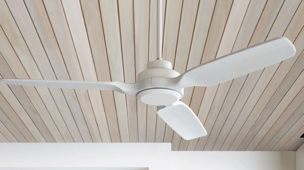 Plafondventilator wit hout Shoalhaven Ø 142cm Beacon 9333509136576