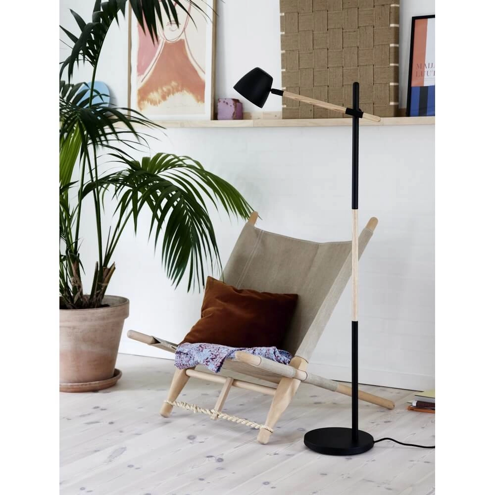 Vloerlamp Theo zwart met hout Nordlux 5704924005701