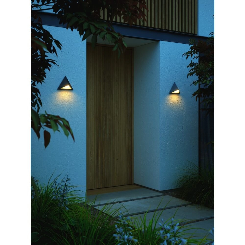 Driehoekige wandlamp Konit zwart Nordlux 5704924014819