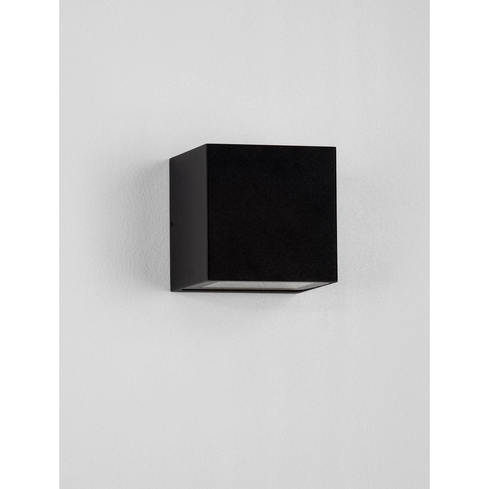 Design opbouwspot Rob zwart Lyora 5212017478610