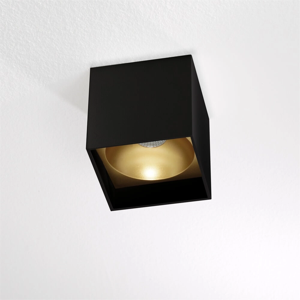 Vierkante plafondlamp Brock zwart met gouden binnenkant