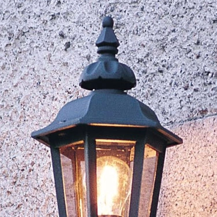 Klassieke muurlamp Pallas Up zwart KonstSmide 7318305187504