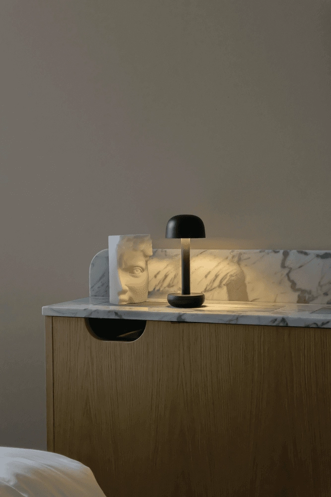 Oplaadbare tafellamp Two black Humble 7446023311359