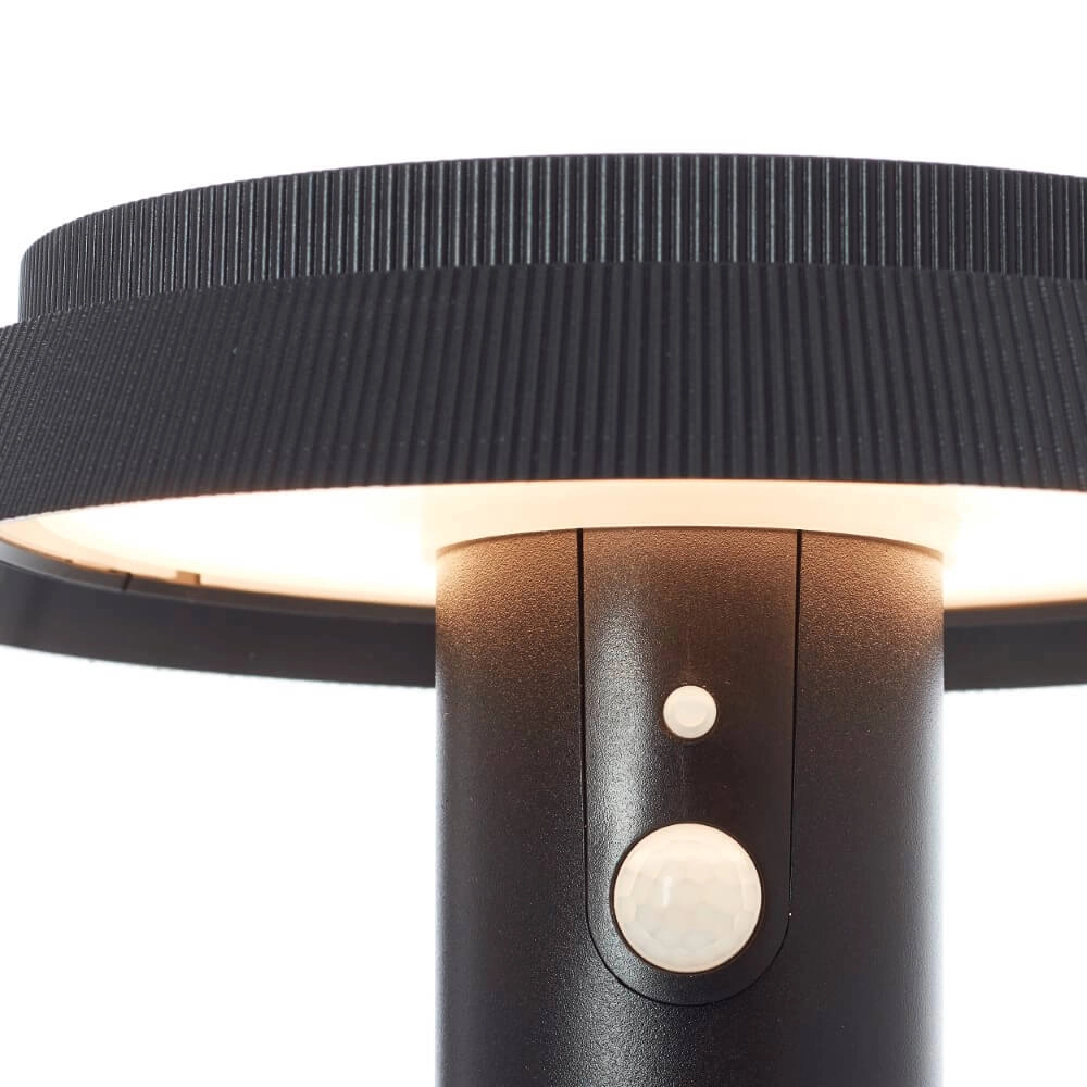 Staande lamp Alvero zwart met sensor Brilliant 4004353437847