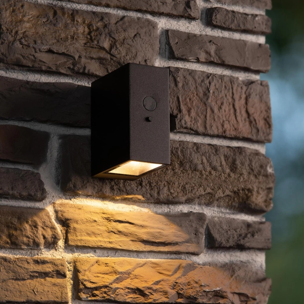 Solar wandlamp Bolton IP54 - 3000K zwart Lucide 5411212152091