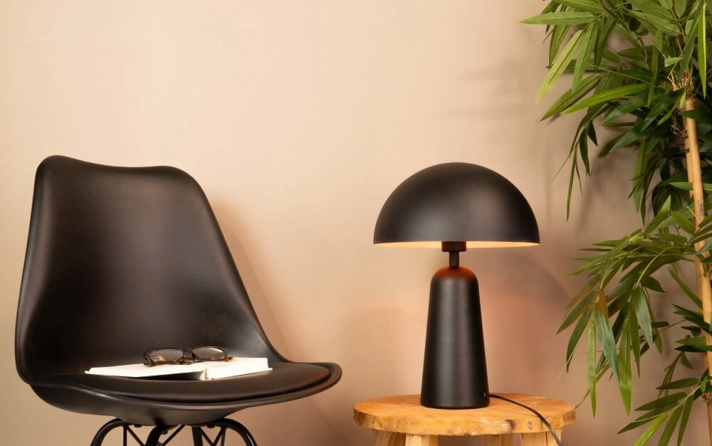 Zwarte tafellamp Aranzola Eglo 9008606240012