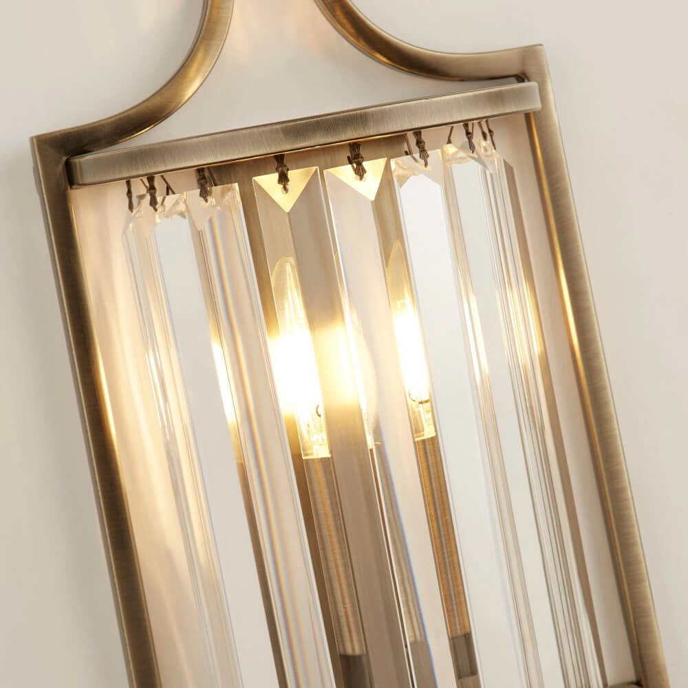 Klassieke wandlamp Victoria goud Searchlight 5053423206929