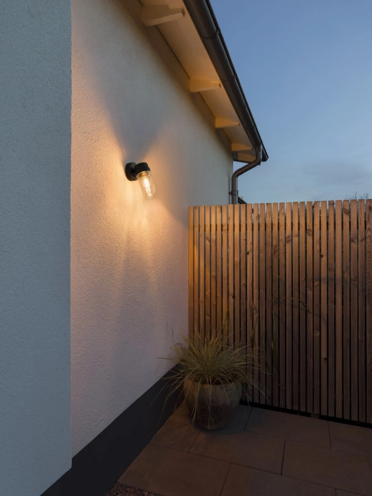 Landelijke buitenlamp Vega zwart KonstSmide 7318304297501